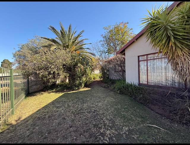 4 BEDROOM HOUSE FOR SALE IN VANDERBIJLPARK CE 5